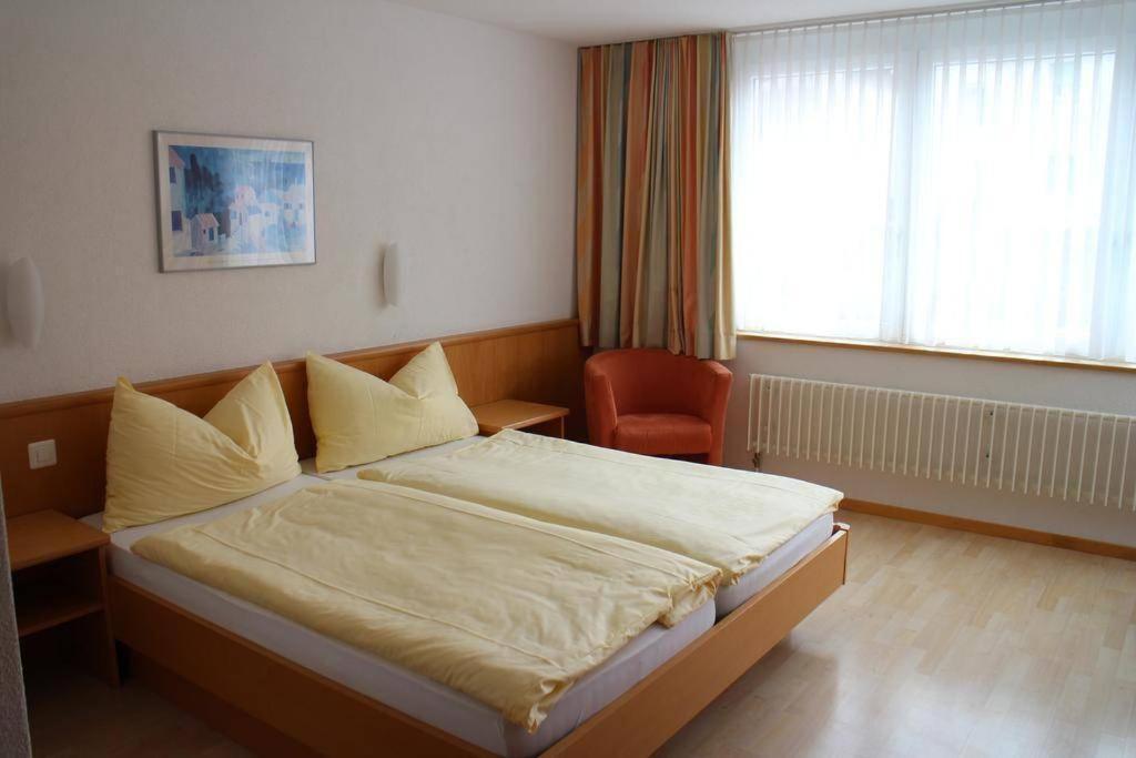 Hotel Rebstock Мейринген Экстерьер фото