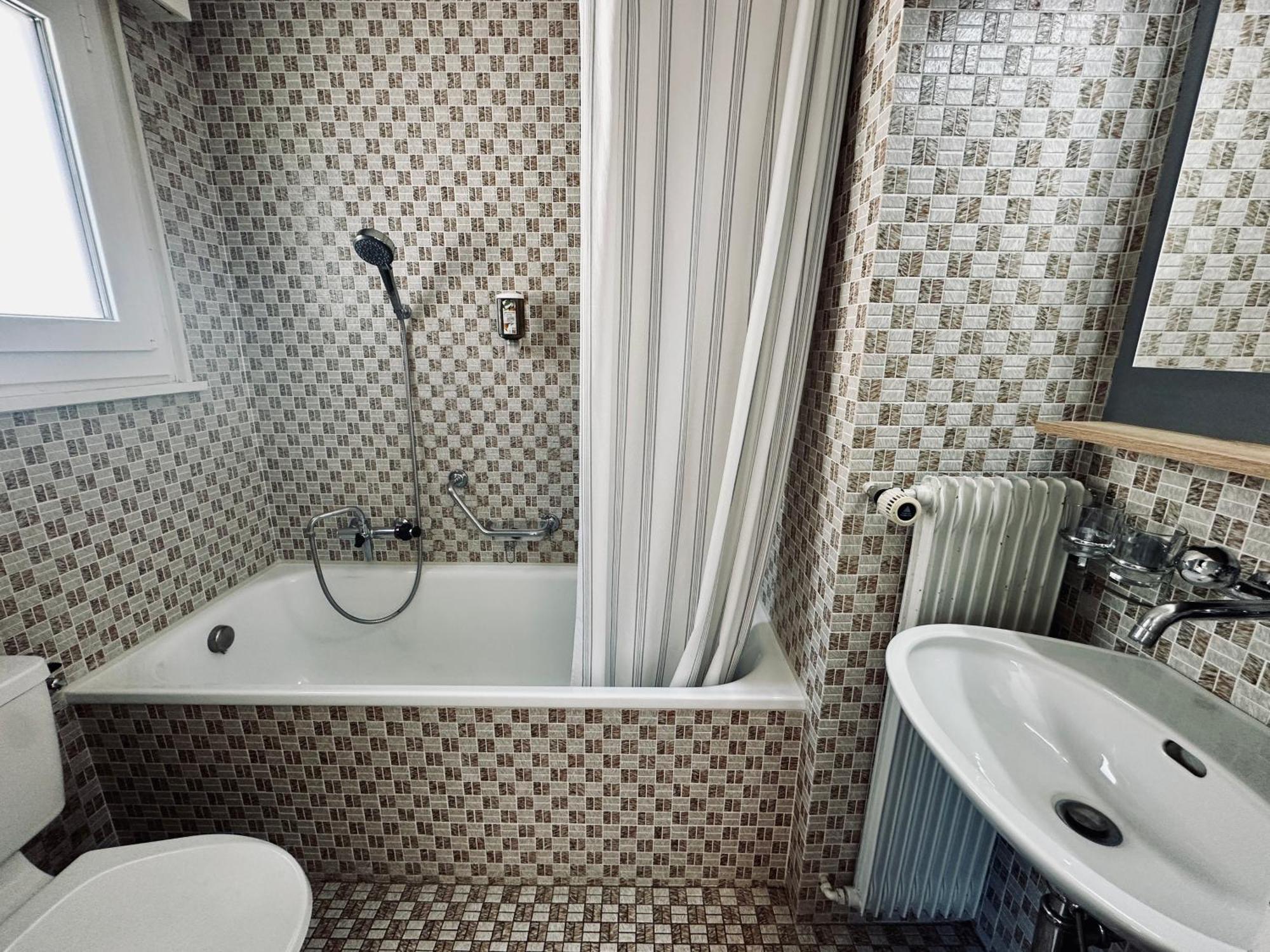 Hotel Rebstock Мейринген Экстерьер фото