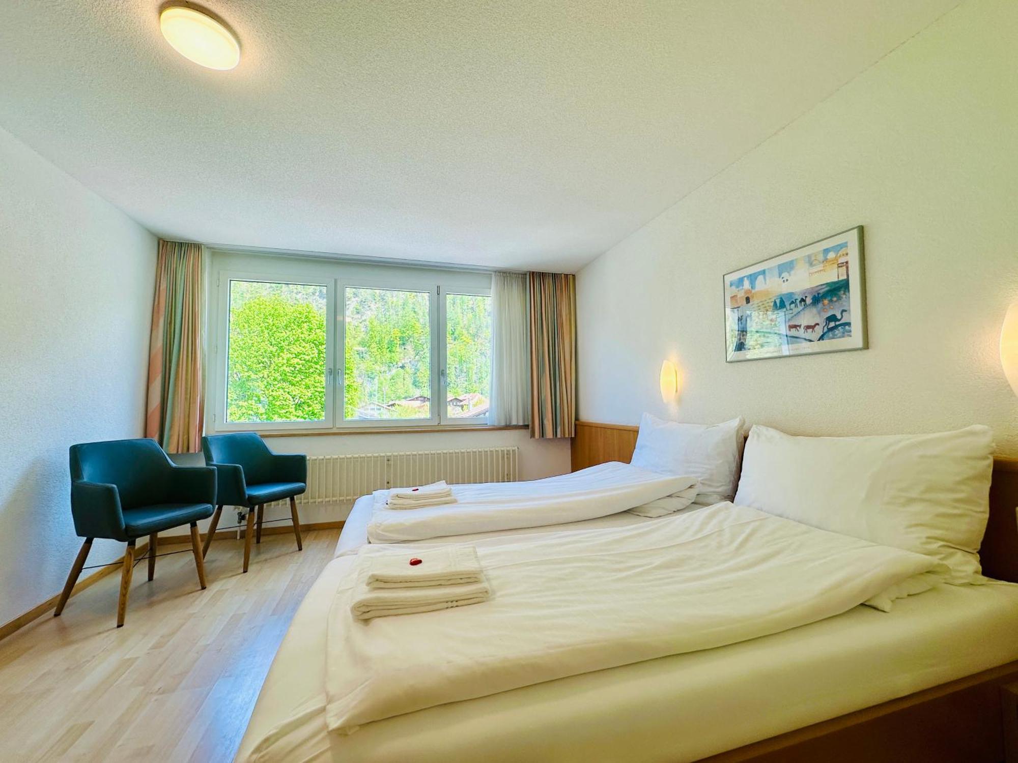 Hotel Rebstock Мейринген Экстерьер фото