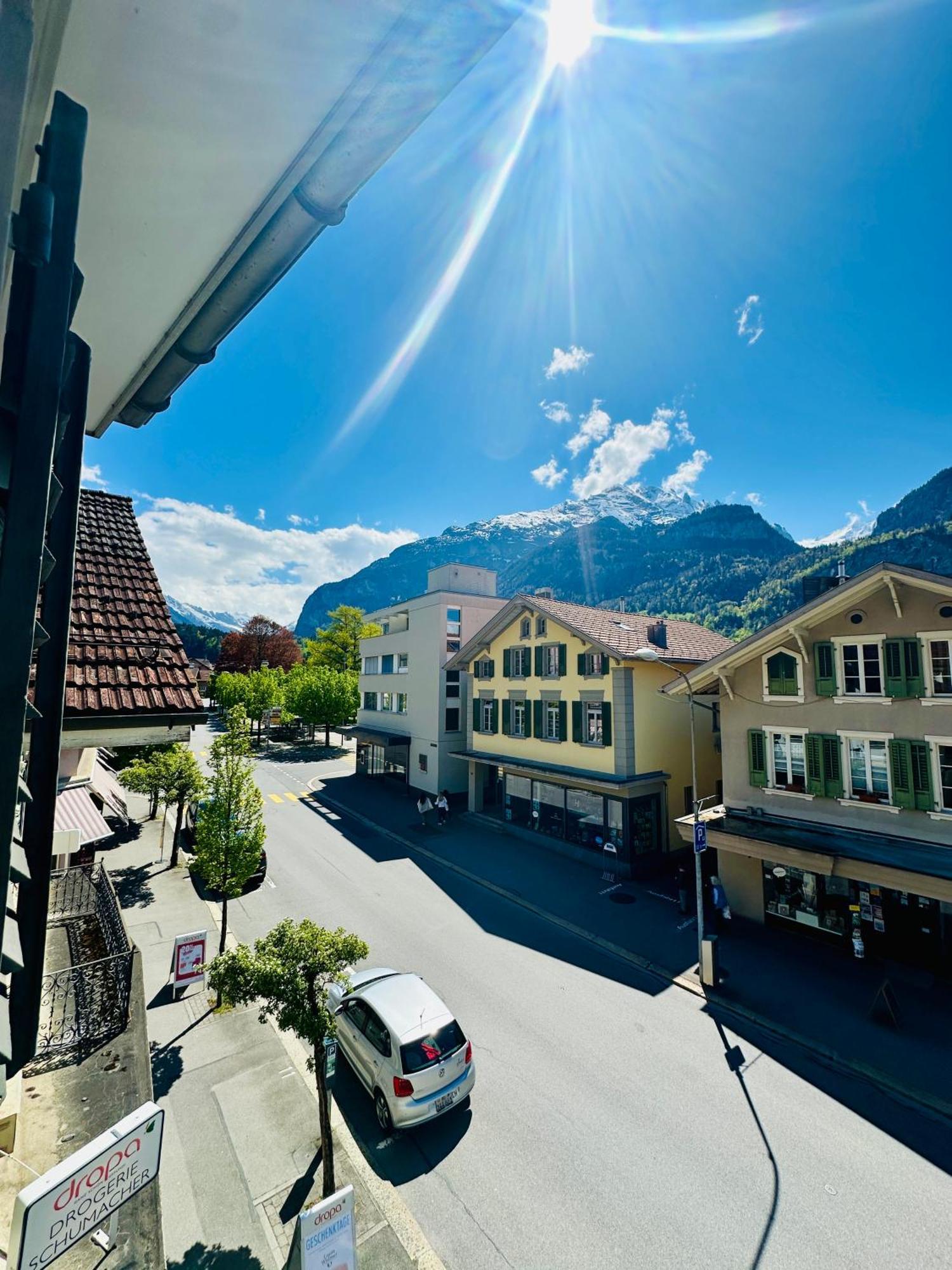 Hotel Rebstock Мейринген Экстерьер фото